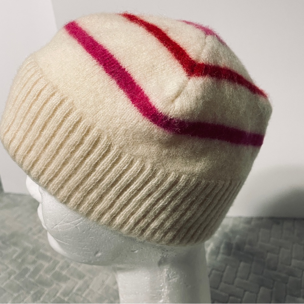 Gap Y2K Beige VTG Red and Pink Stripe